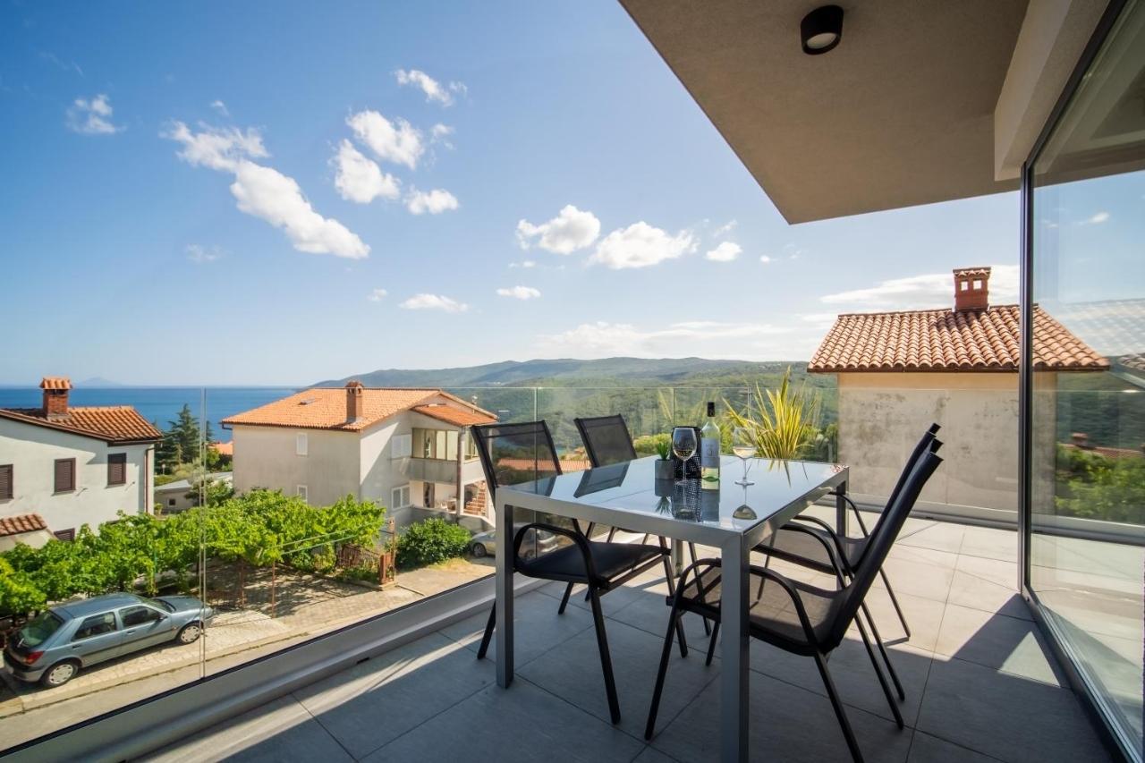 Villa Apartments Lela Rabac Zewnętrze zdjęcie