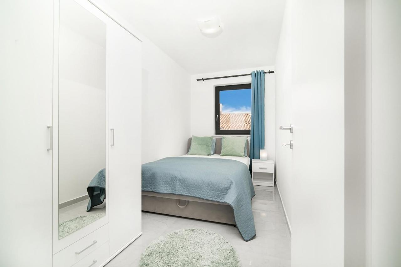 Villa Apartments Lela Rabac Zewnętrze zdjęcie