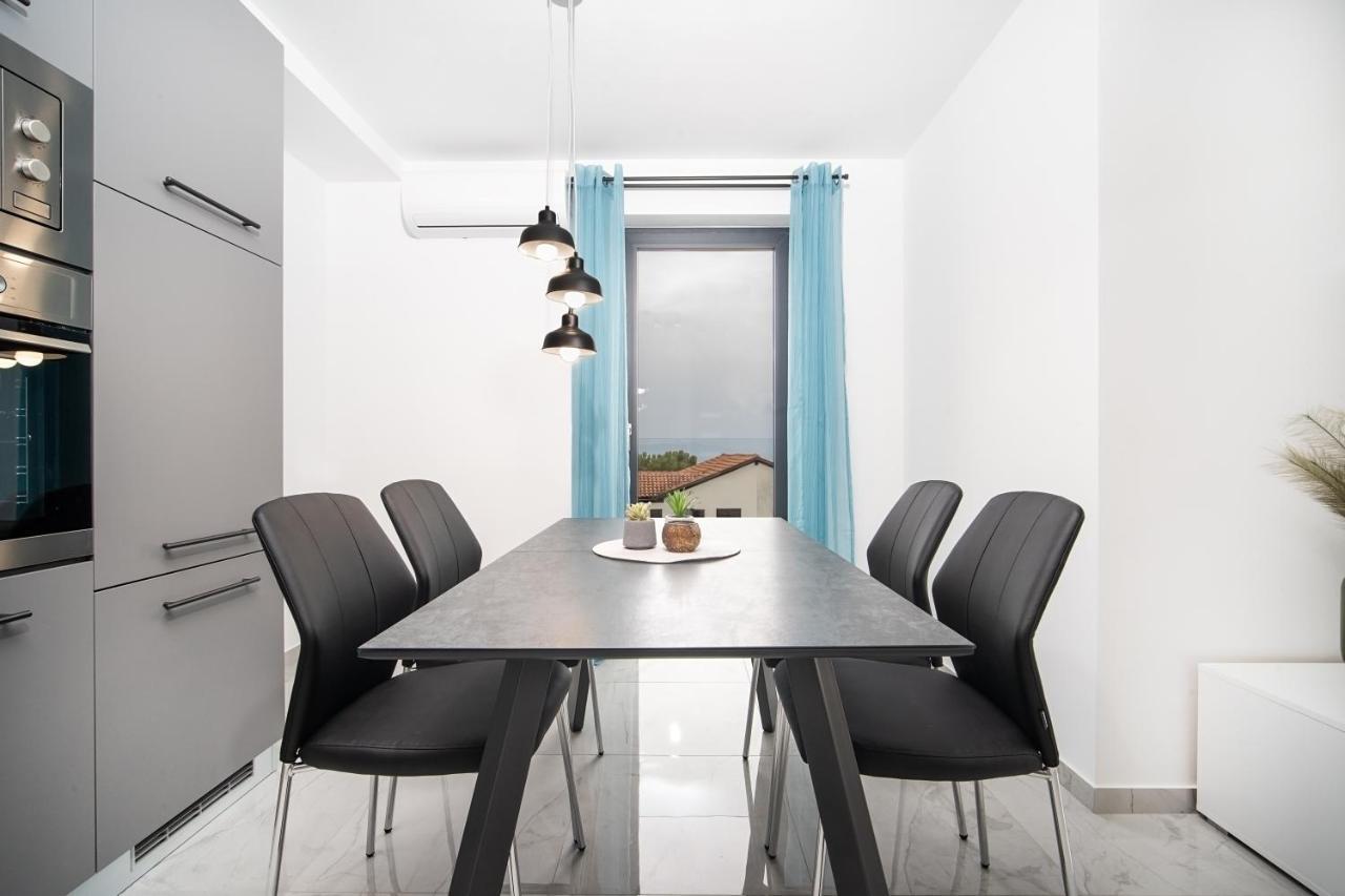 Villa Apartments Lela Rabac Zewnętrze zdjęcie