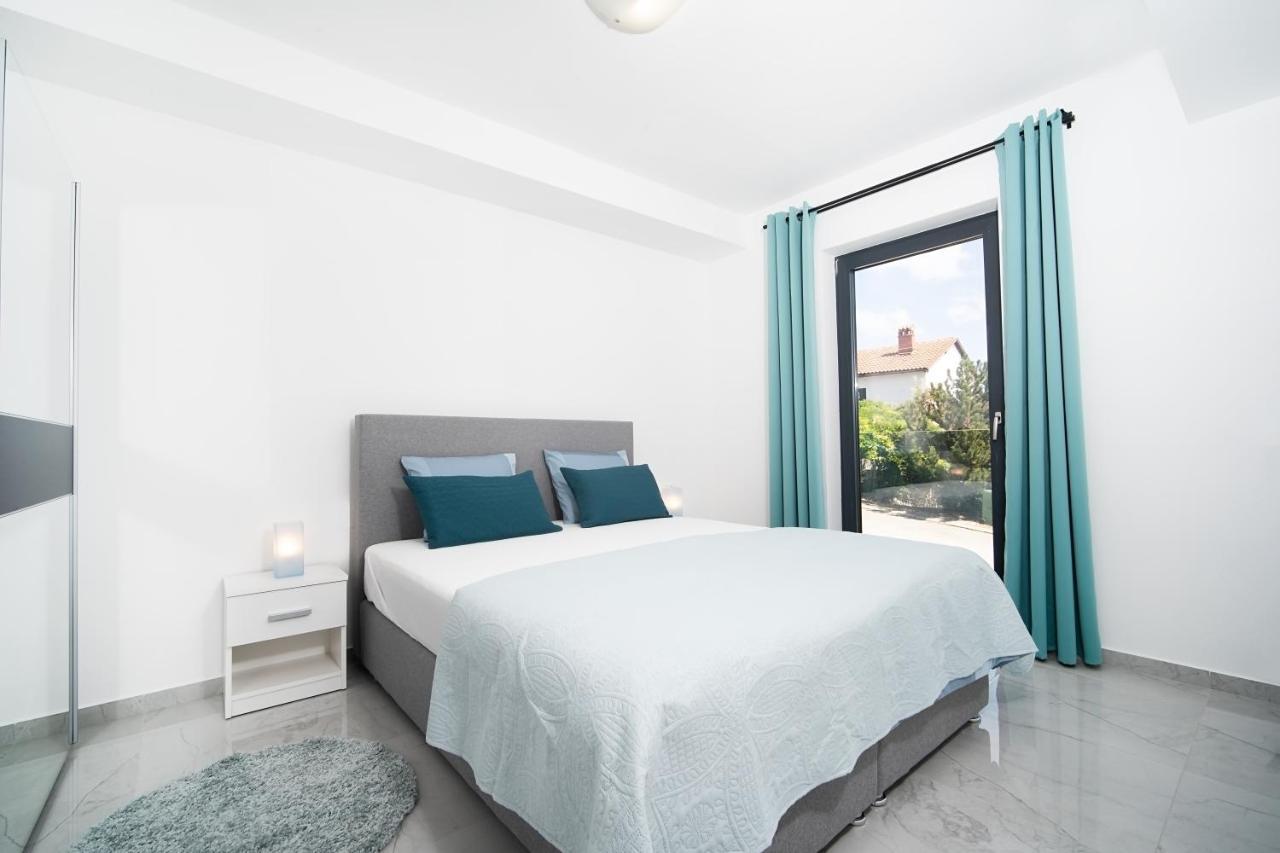 Villa Apartments Lela Rabac Zewnętrze zdjęcie